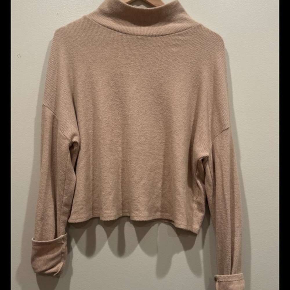 Everly Womens Medium Turtle Neck Long Sleeve Sweater Soft